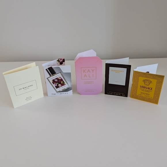 FREE Add-On💫5 luxury samples - Picture 1 of 4